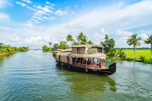 Alleppey: Venice of the East